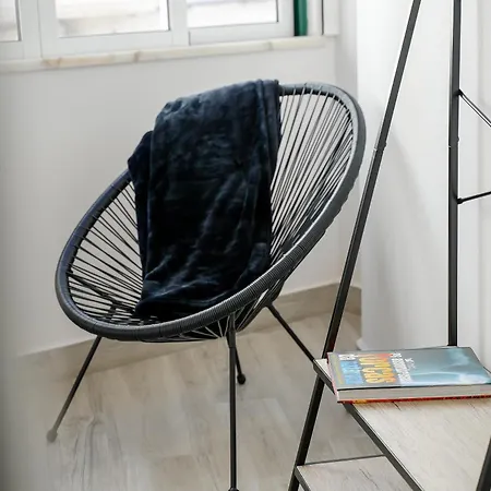 Spacious Stylish 아파트 *